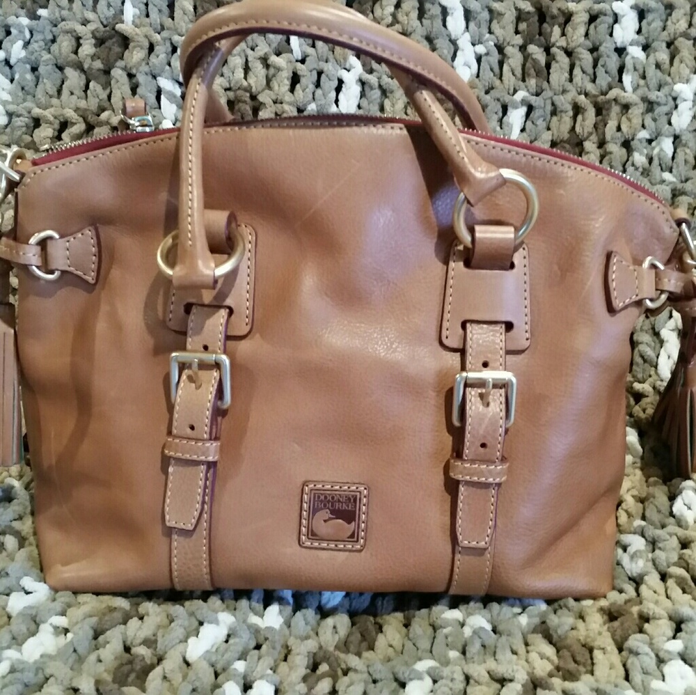 NEW Dooney & Bourke purse